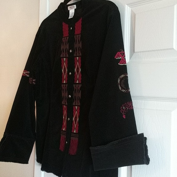 Tasha Polizzi Black Velvet Jacket w Embroidery - Picture 4 of 11